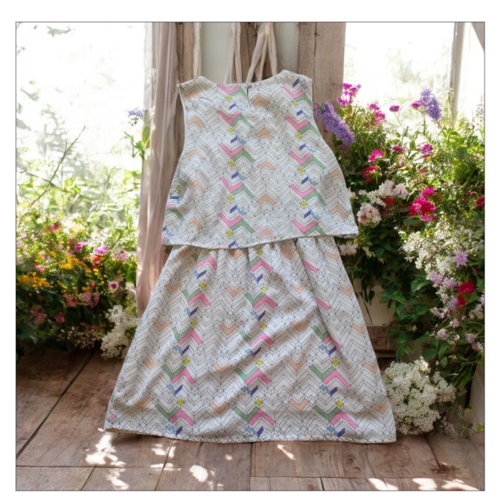 ModCloth Compania Fantastica Chevron Tiered Mini Dress M EUC Pop Art Abstract - Picture 3 of 16